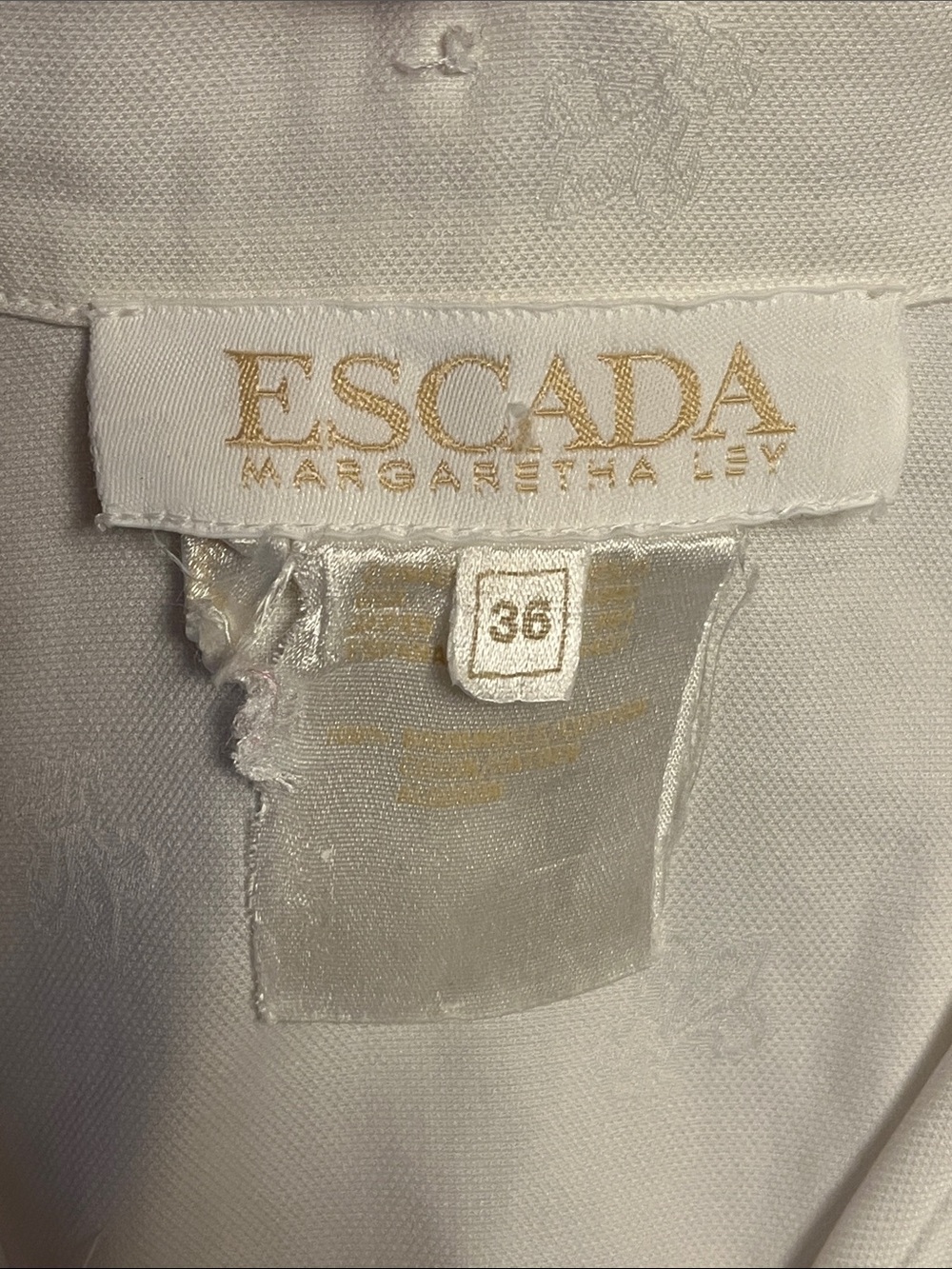 Escada White Long-Sleeve Dress Shirt, set of 2 whites, size 6 USA , cotton - Picture 6 of 17